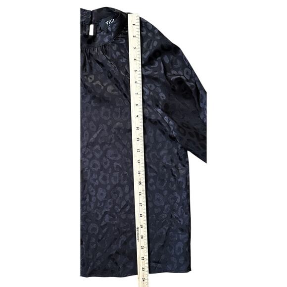 Vici Long Sleeve High Neck Keyhole Black Satin Blouse Small - Picture 2 of 5